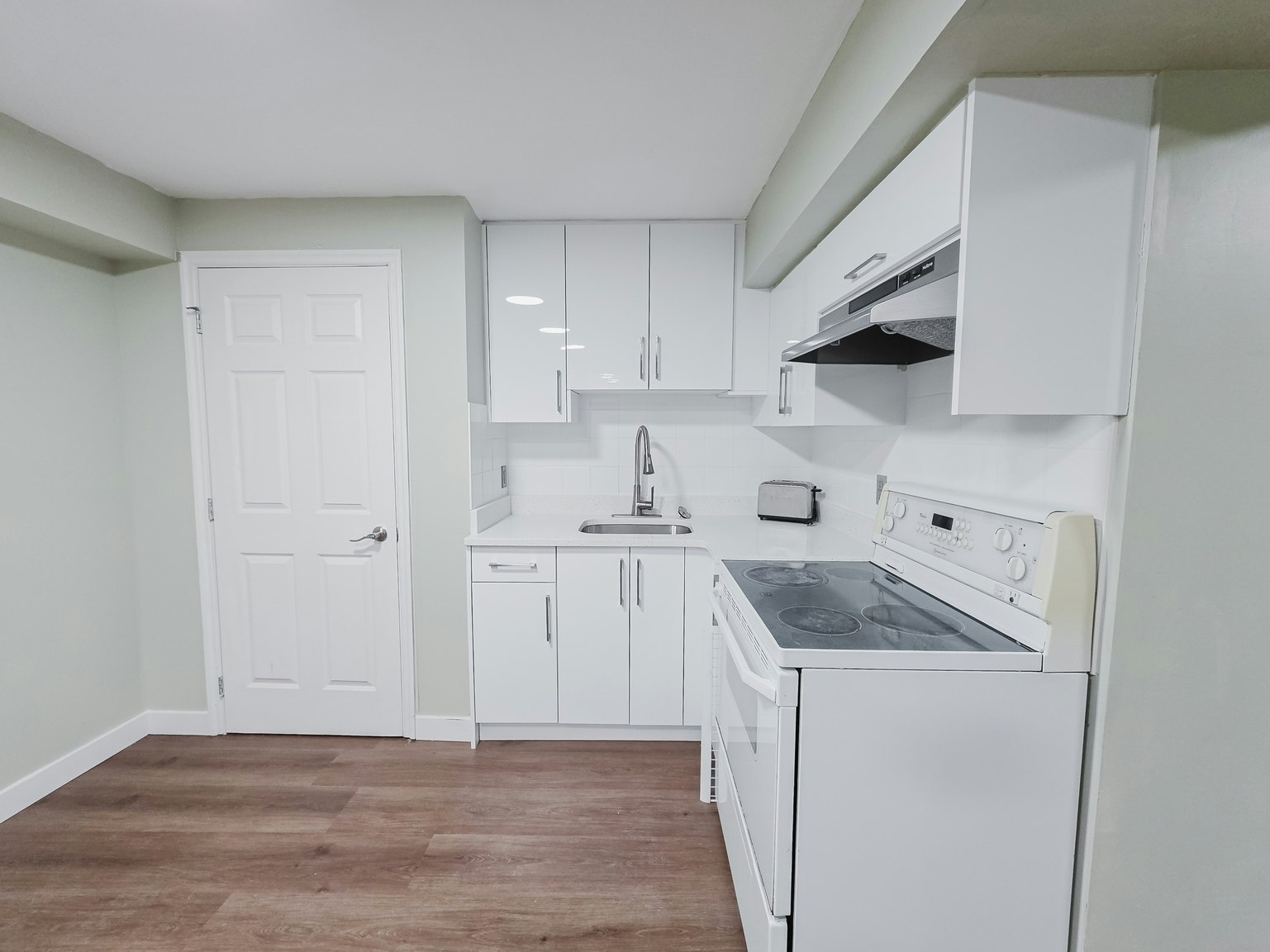 Lower-346 Saddlebrook Way Northeast, Calgary, AB, T3J 0B4 - 2