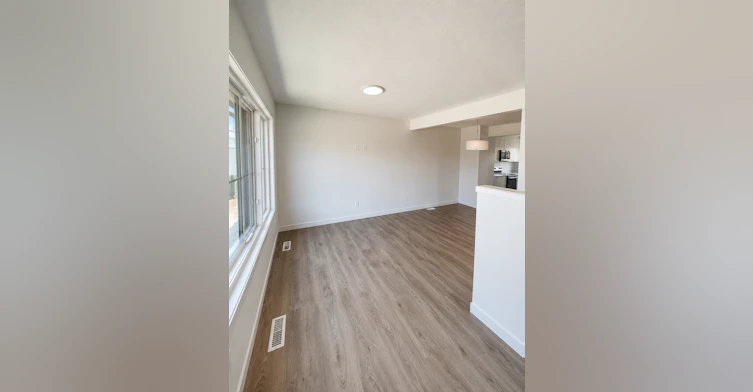 3705 141 Street Southwest, Edmonton, AB, T6W 5Y1 - 2