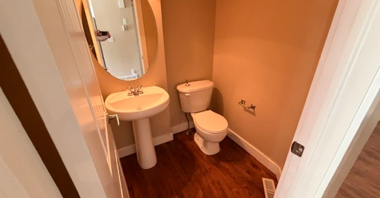 3715 11 Street Nw, Edmonton, AB, T6T 0E8 - 3