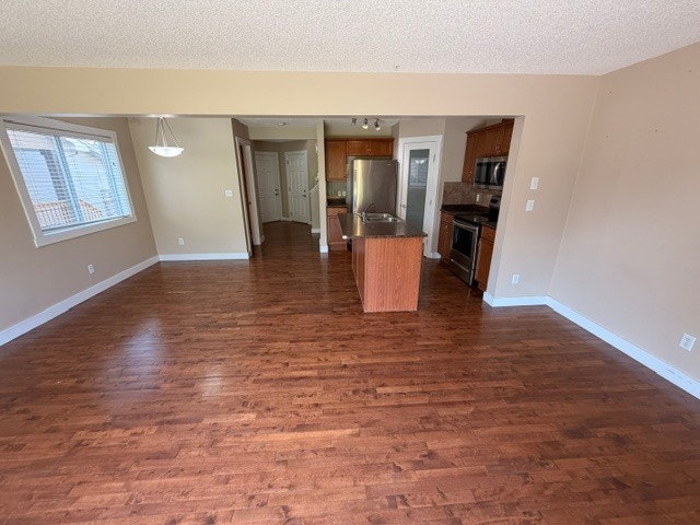 3715 11 Street Nw, Edmonton, AB, T6T 0E8 - 5