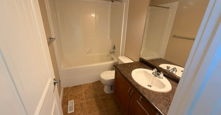 3715 11 Street Nw, Edmonton, AB, T6T 0E8 - 20