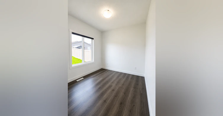 9384 221 Street Northwest, Edmonton, AB, T5T 1N1 - 3