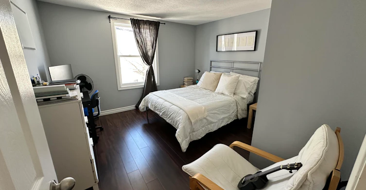 4-238 Marier Avenue, Ottawa, ON, K1L 5R3 - 4