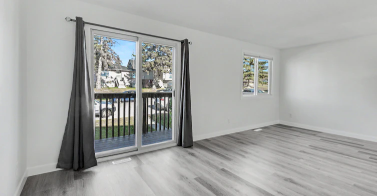 M-2825 12 Avenue Southeast, Calgary, AB, T2A 0G5 - 3