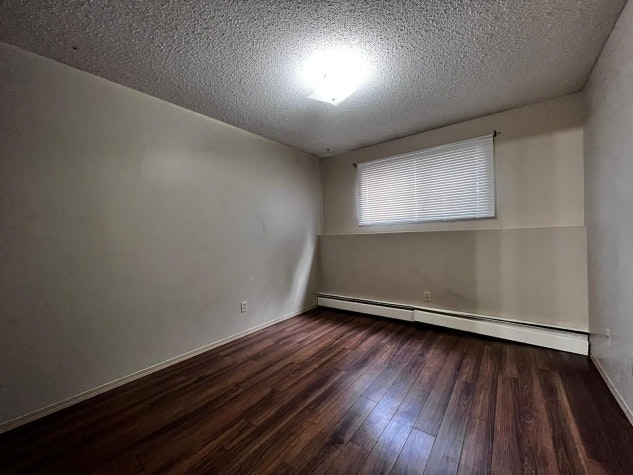 5220 41 Street, Innisfail, AB, T4G 1C4 - 5