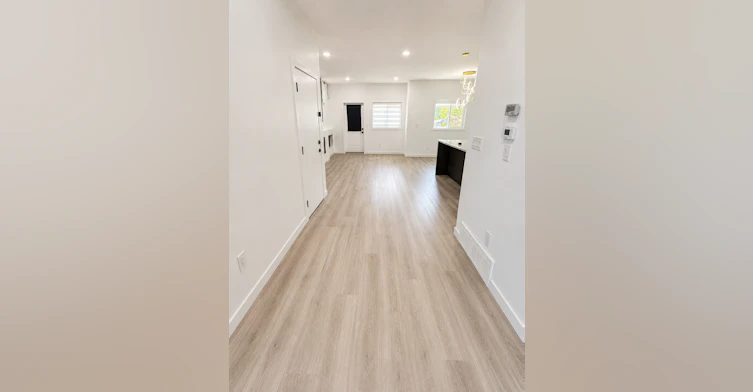 130 Hawks Ridge Boulevard Northwest, Edmonton, AB, T5S 2B9 - 2