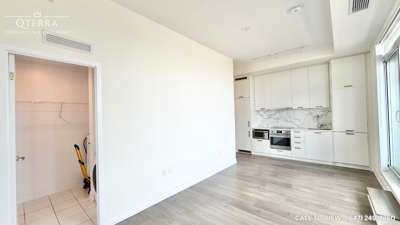 1217-10 Honeycrisp Crescent, Vaughan, ON, L4K 0M7 - 4