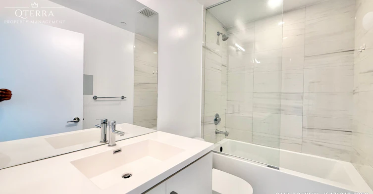 1217-10 Honeycrisp Crescent, Vaughan, ON, L4K 0M7 - 5
