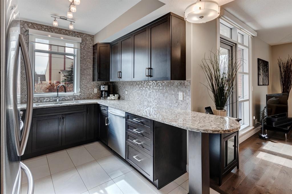 102-32 Varsity Estates Circle Northwest, Calgary, AB, T3A 2Y1 - 14