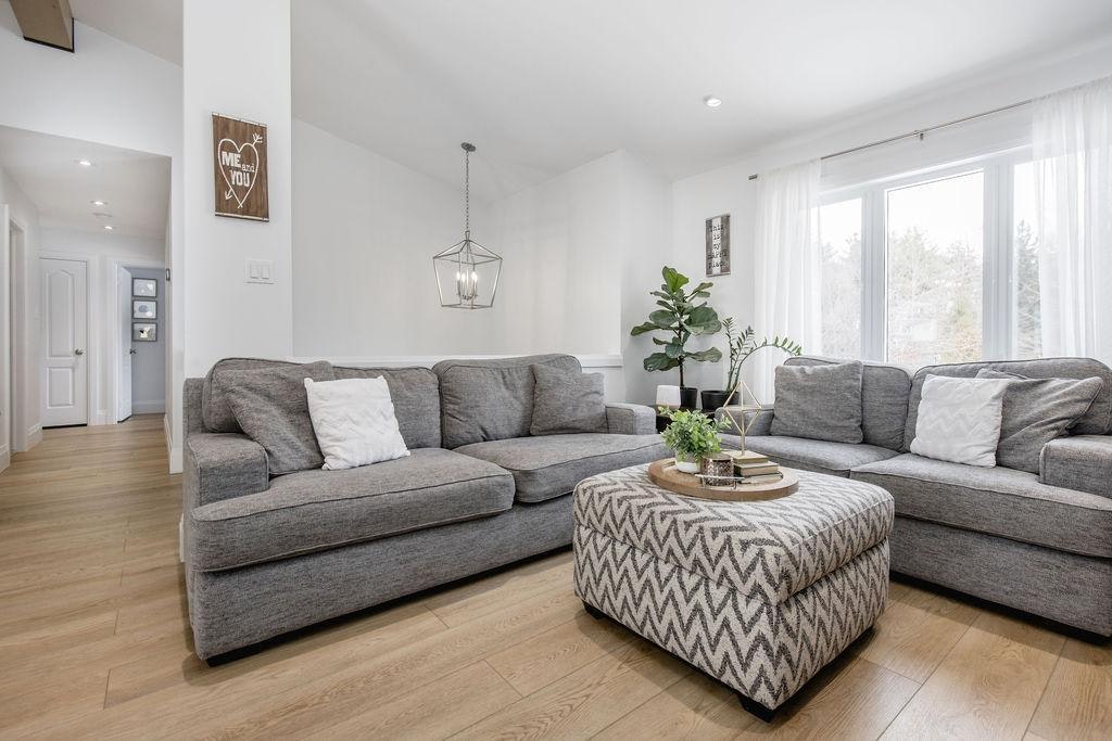15 Sugarbush Road, Oro-Medonte, ON, L0K 1E0 - 4