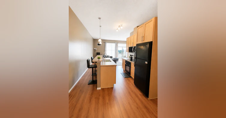 4831 104a Street Northwest, Edmonton, AB, T6H 0R5 - 6