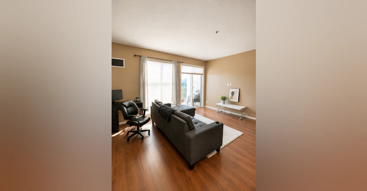 4831 104a Street Northwest, Edmonton, AB, T6H 0R5 - 7
