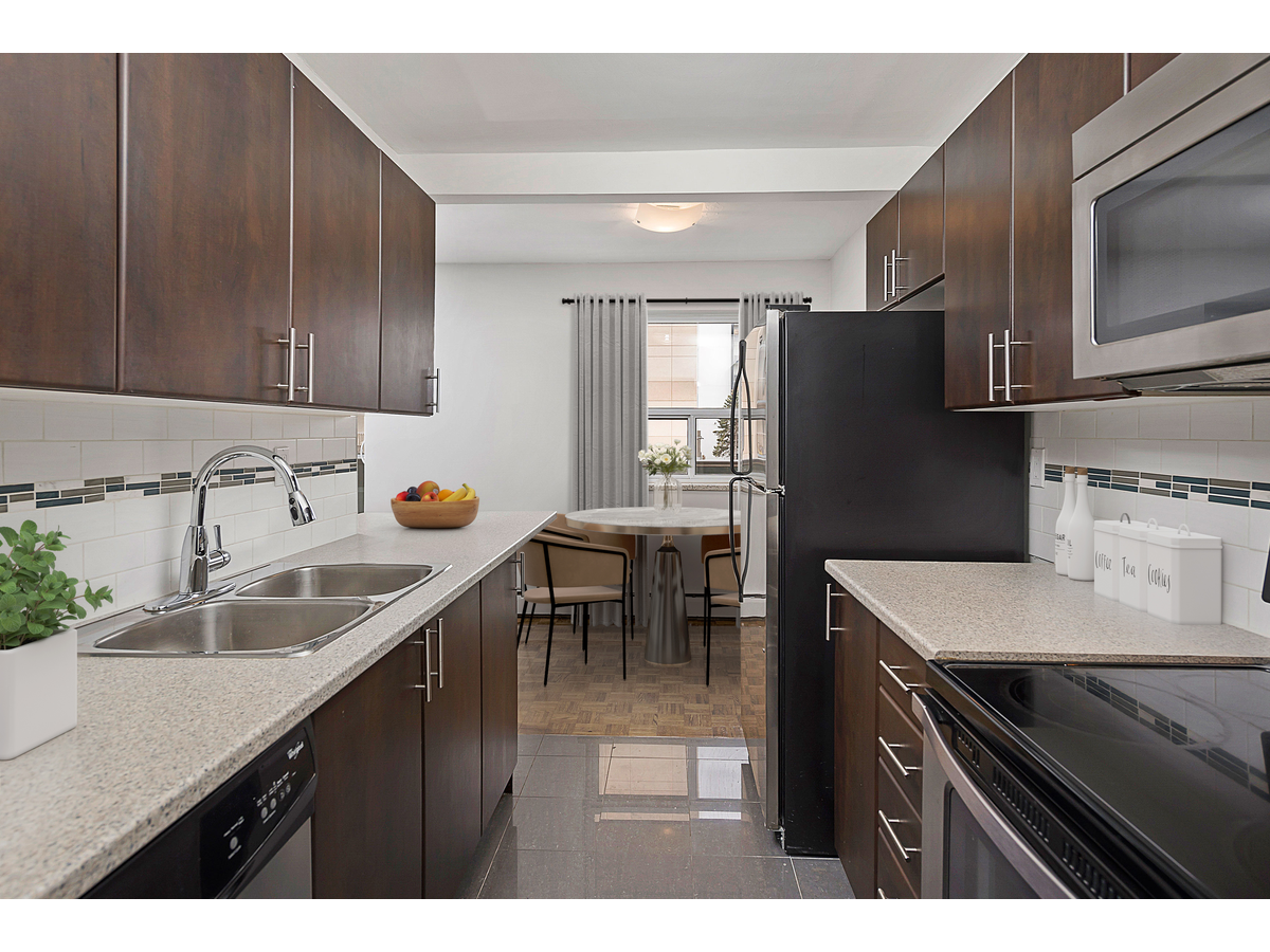 0302-2067 Prospect Street, Burlington, ON, L7R 1Z3 - 3