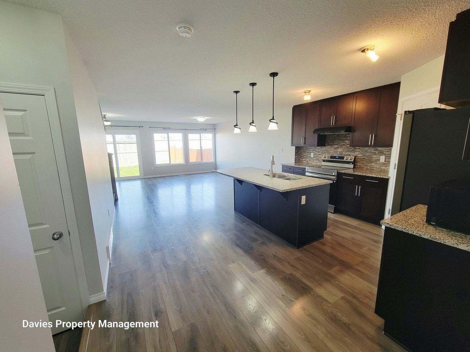 2792 Coughlan Green Southwest, Edmonton, AB, T6W 3P1 - 2