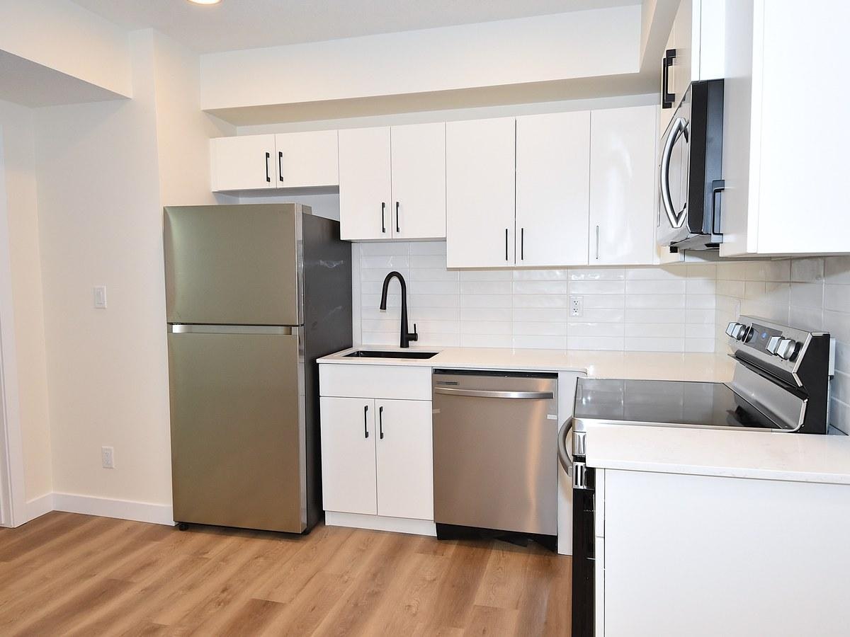 2133b-2133 5th Avenue Southwest, Edmonton, AB, T6X 3L9 - 6