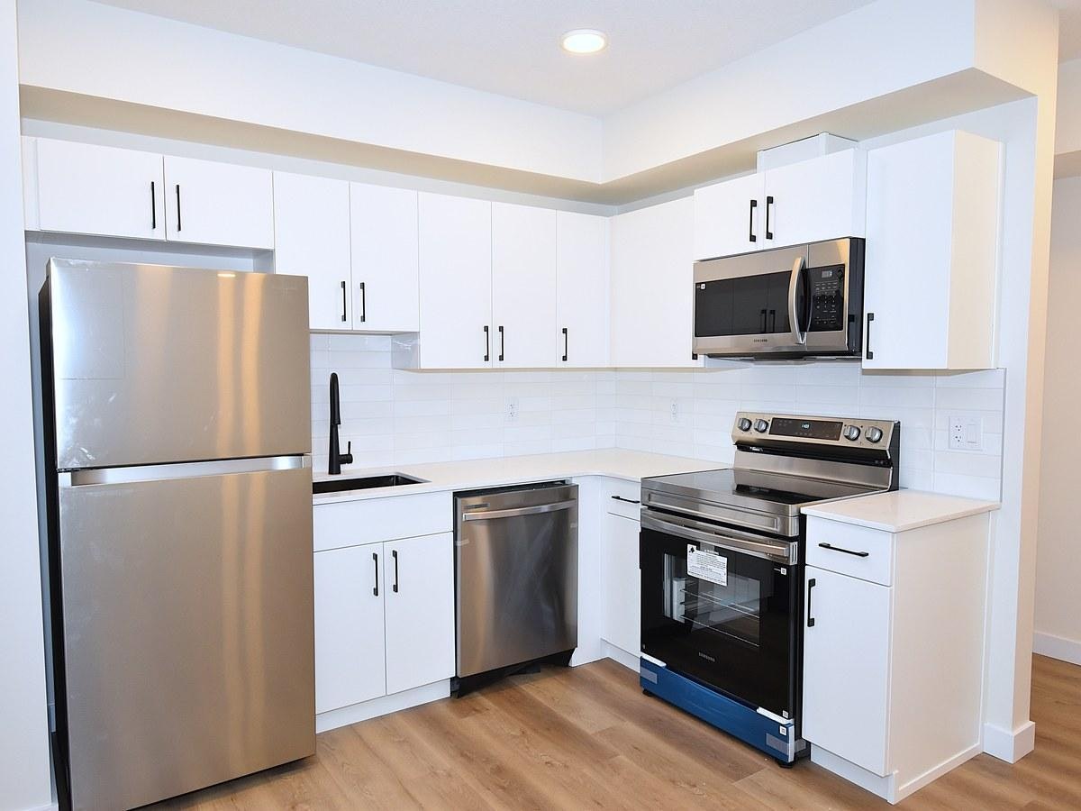 2133b-2133 5th Avenue Southwest, Edmonton, AB, T6X 3L9 - 7