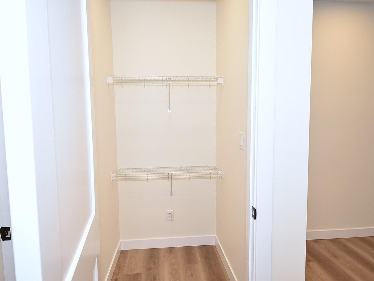 2133b-2133 5th Avenue Southwest, Edmonton, AB, T6X 3L9 - 12