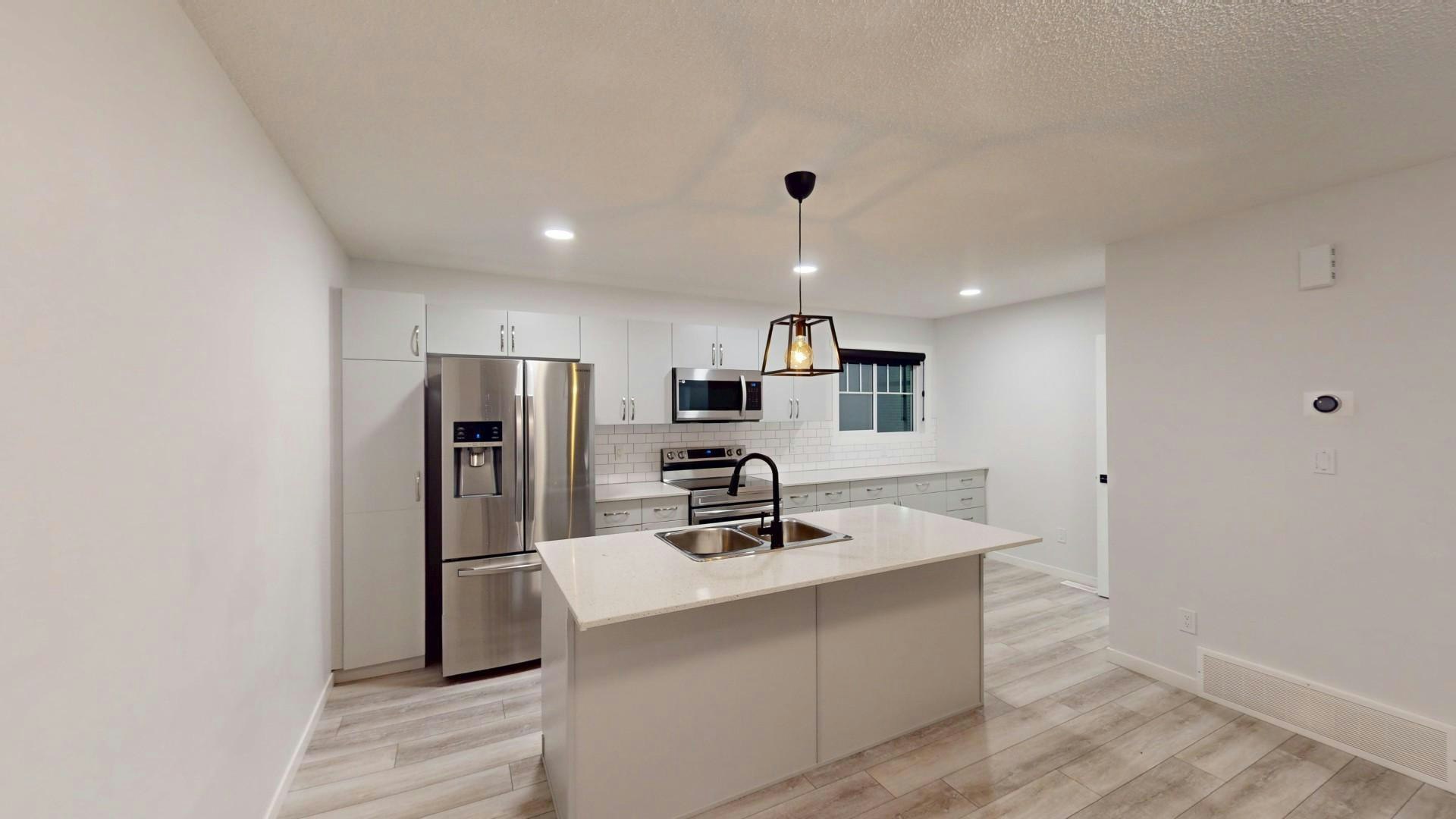 50 Mclaughlin Drive, Spruce Grove, AB, T7X 0A6 - 2