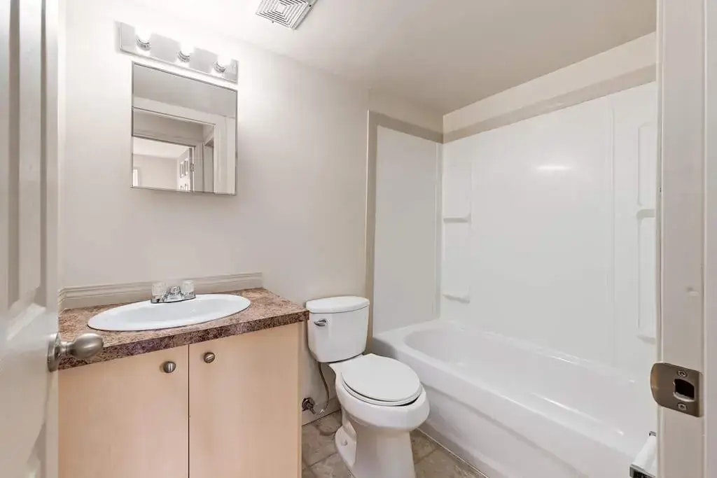 202-1011 Cassils Road West, Brooks, AB, T1R 1A7 - 7