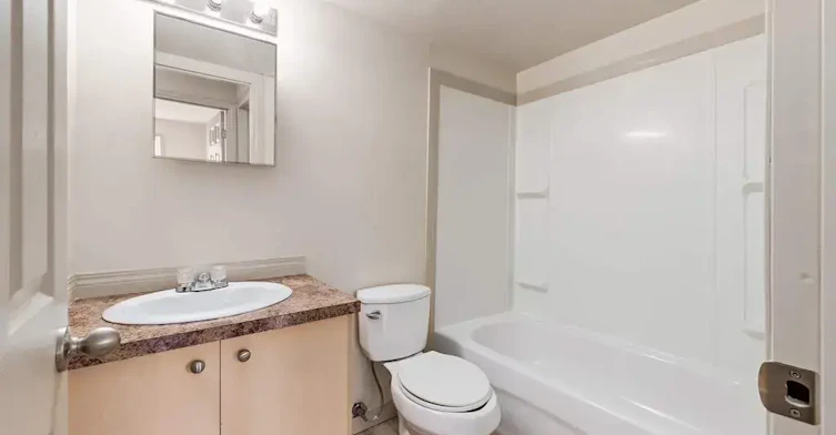 202-1011 Cassils Road West, Brooks, AB, T1R 1A7 - 7