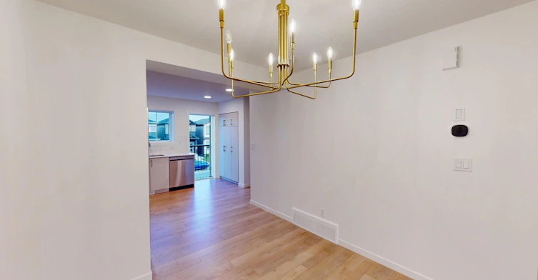 7032 Rosenthal Drive Northwest, Edmonton, AB, T5T 7L4 - 5
