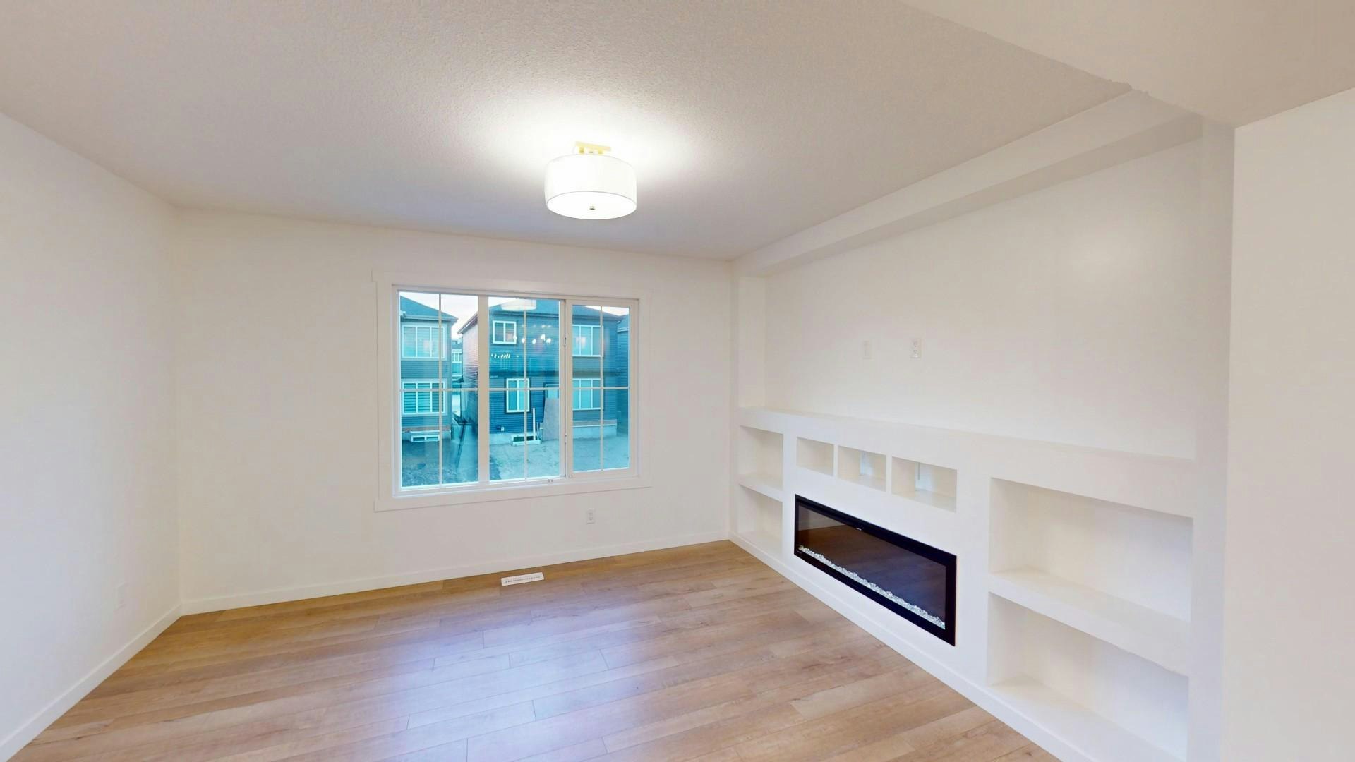7032 Rosenthal Drive Northwest, Edmonton, AB, T5T 7L4 - 3