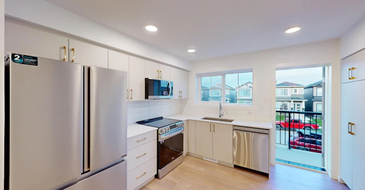 7032 Rosenthal Drive Northwest, Edmonton, AB, T5T 7L4