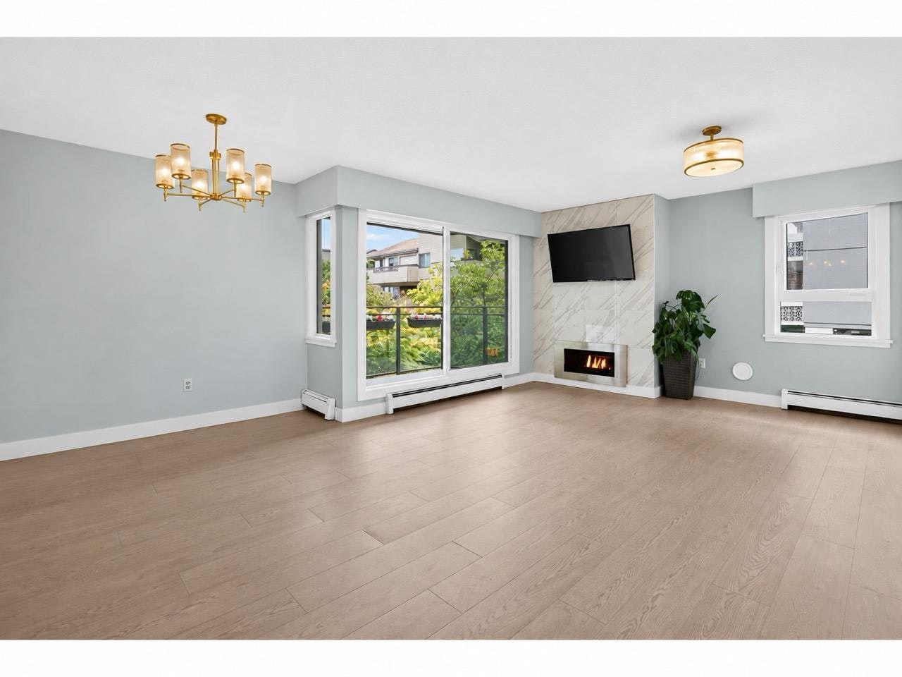 1340 Duchess Avenue, West Vancouver, BC, V7T 1H6 - 3