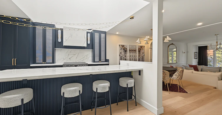 914-914 Royal Avenue Southwest, Calgary, AB, T2T 0L5 - 2