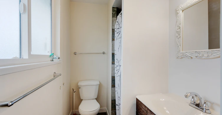 Duplex-1060 Fell Avenue, Burnaby, BC, V5B 3Y6 - 13