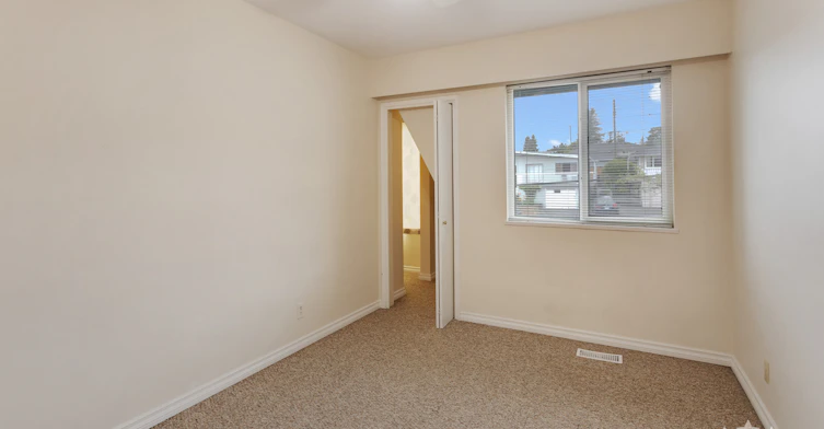 Duplex-1060 Fell Avenue, Burnaby, BC, V5B 3Y6 - 14