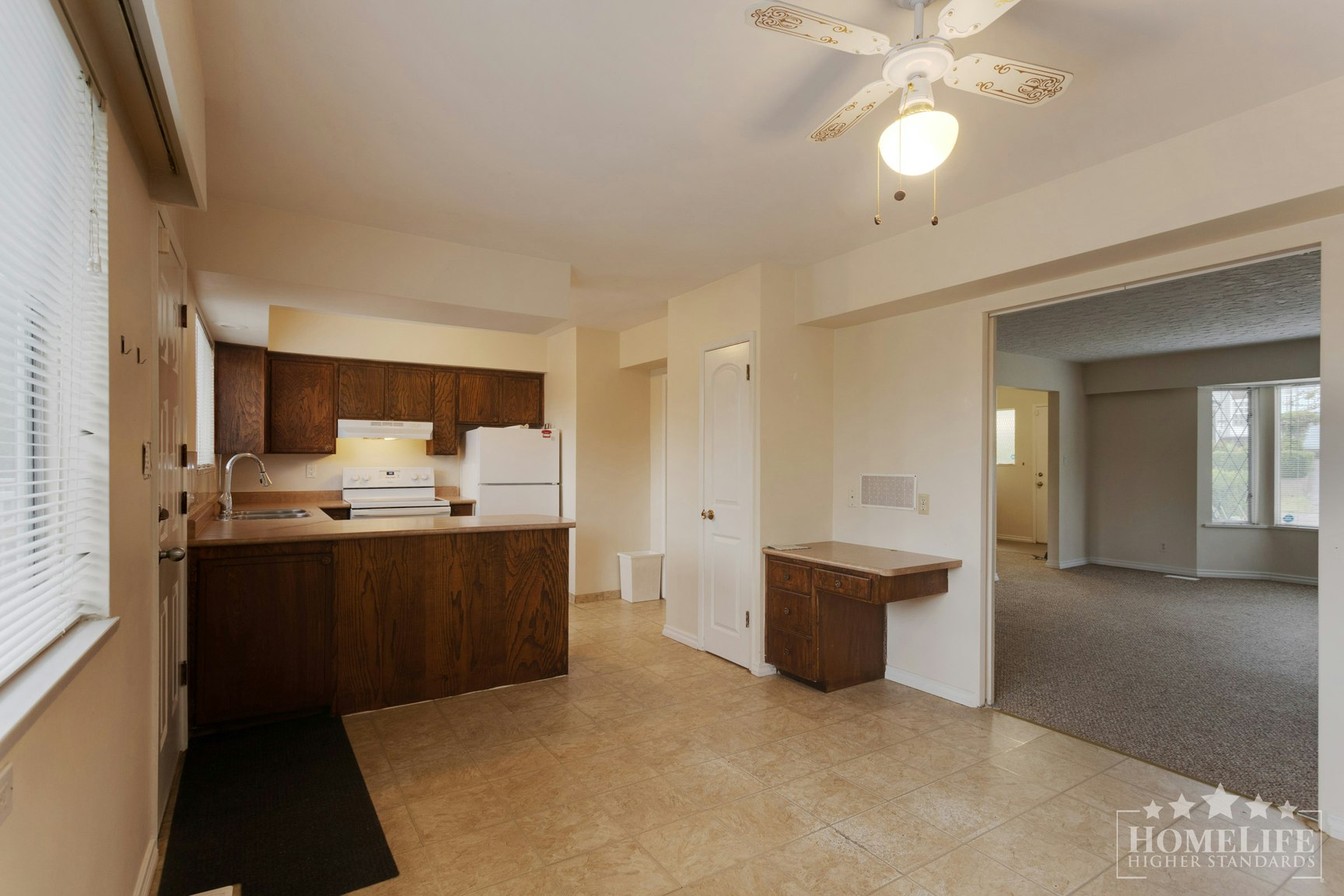 Duplex-1060 Fell Avenue, Burnaby, BC, V5B 3Y6 - 6