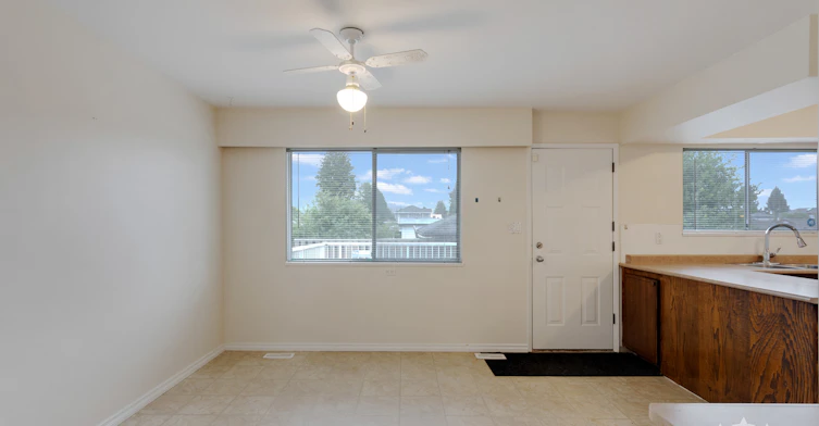 Duplex-1060 Fell Avenue, Burnaby, BC, V5B 3Y6 - 5
