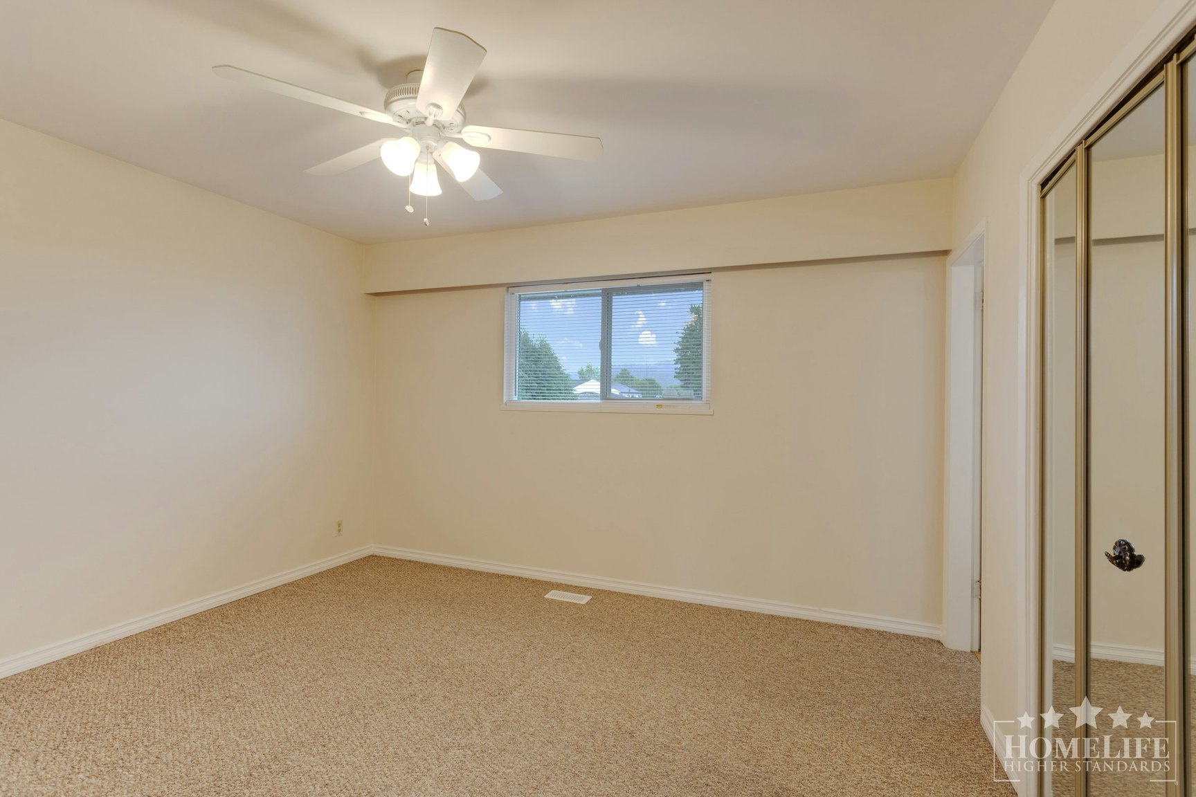 Duplex-1060 Fell Avenue, Burnaby, BC, V5B 3Y6 - 11