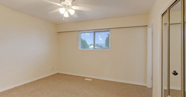 Duplex-1060 Fell Avenue, Burnaby, BC, V5B 3Y6 - 11