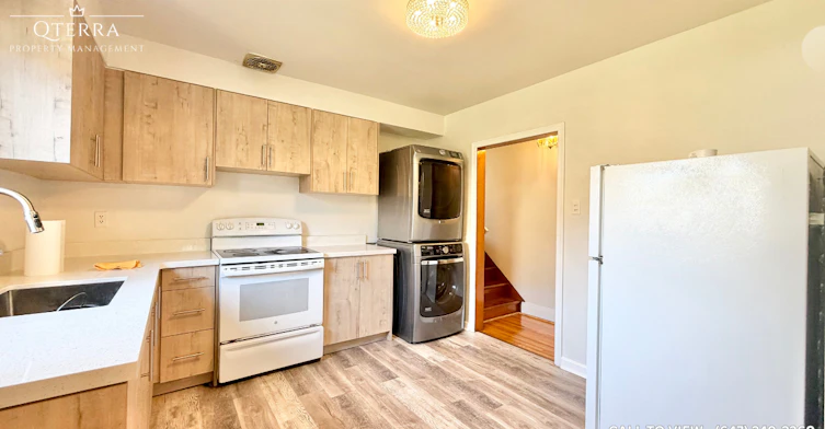1-3 Bondhead Place, Toronto, ON, M9V 2L9 - 2