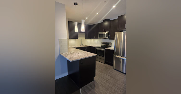 10238 103 Street Northwest, Edmonton, AB, T5J 0Y8 - 4
