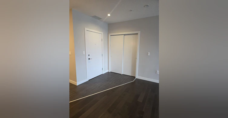 10238 103 Street Northwest, Edmonton, AB, T5J 0Y8 - 5