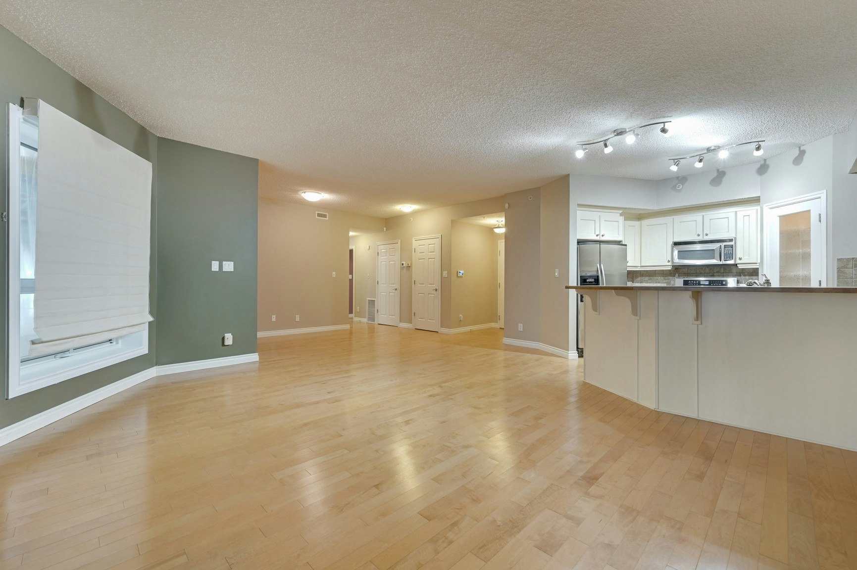 305-10108 125 Street Northwest, Edmonton, AB, T5N 4B6 - 25