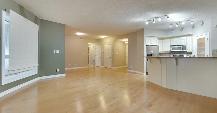 305-10108 125 Street Northwest, Edmonton, AB, T5N 4B6 - 25