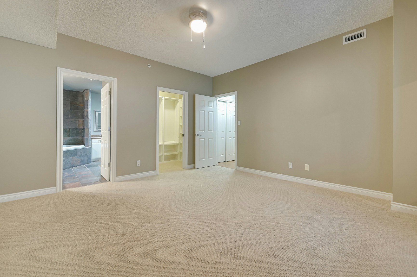 305-10108 125 Street Northwest, Edmonton, AB, T5N 4B6 - 15