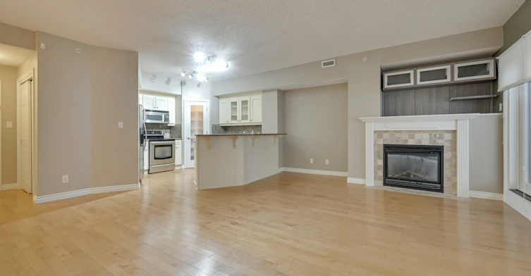 305-10108 125 Street Northwest, Edmonton, AB, T5N 4B6 - 26