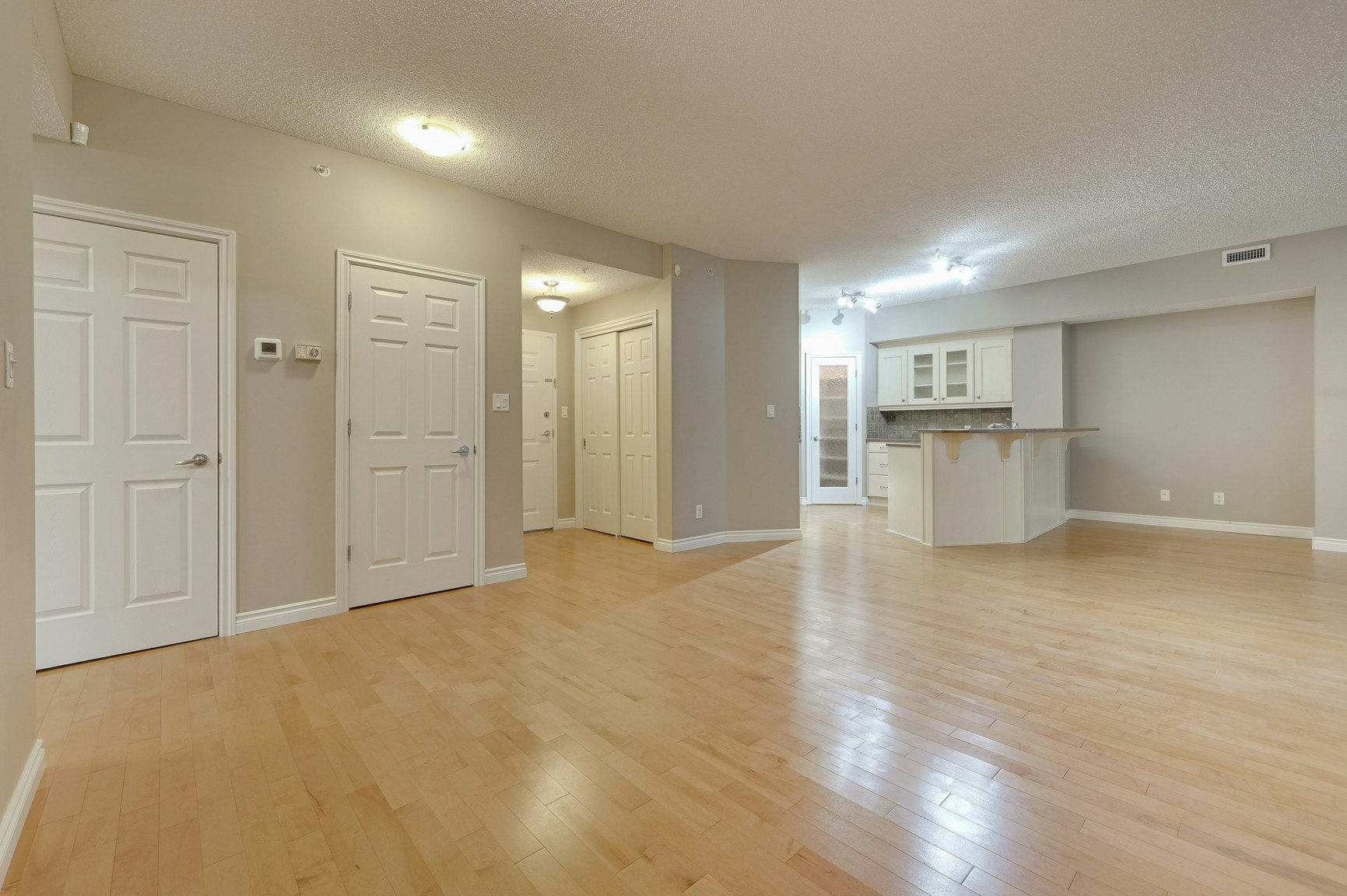 305-10108 125 Street Northwest, Edmonton, AB, T5N 4B6 - 22