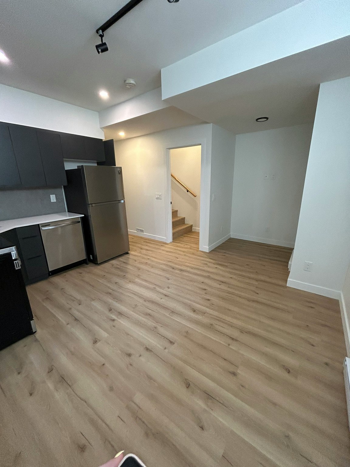 4929R-2202 49 Avenue Southwest, Calgary, AB, T2T 2V7 - 4