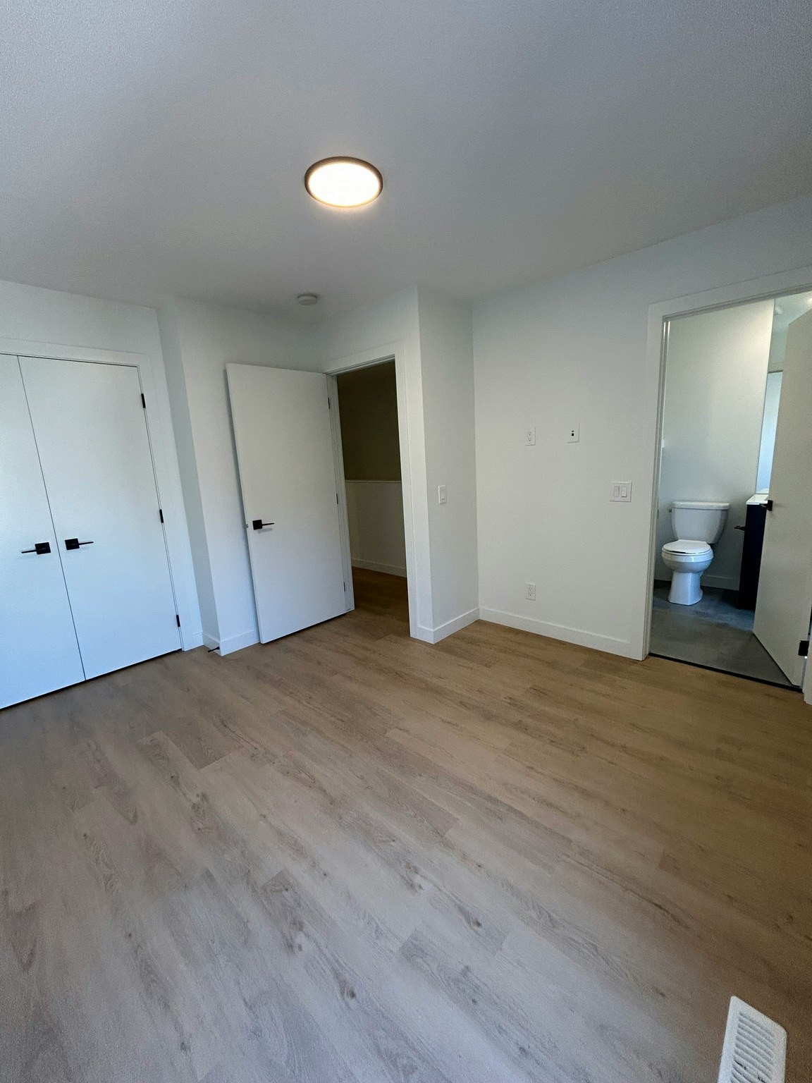 2206-2202 49 Avenue Southwest, Calgary, AB, T2T 2V7 - 8