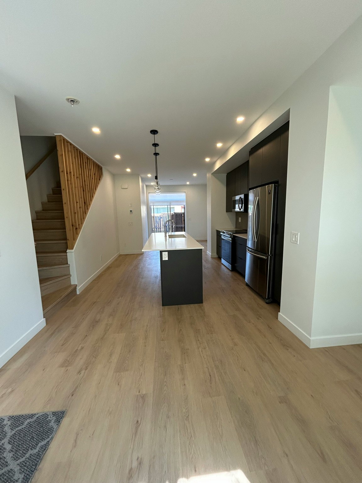 2206-2202 49 Avenue Southwest, Calgary, AB, T2T 2V7 - 3
