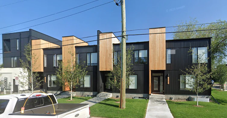 2204R-2202 49 Avenue Southwest, Calgary, AB, T2T 2V7