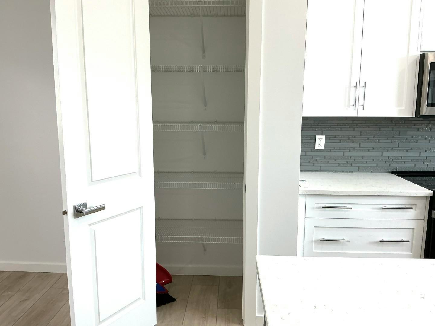 42A Heirloom Manor Se, Calgary, AB, T3S 0H2 - 16