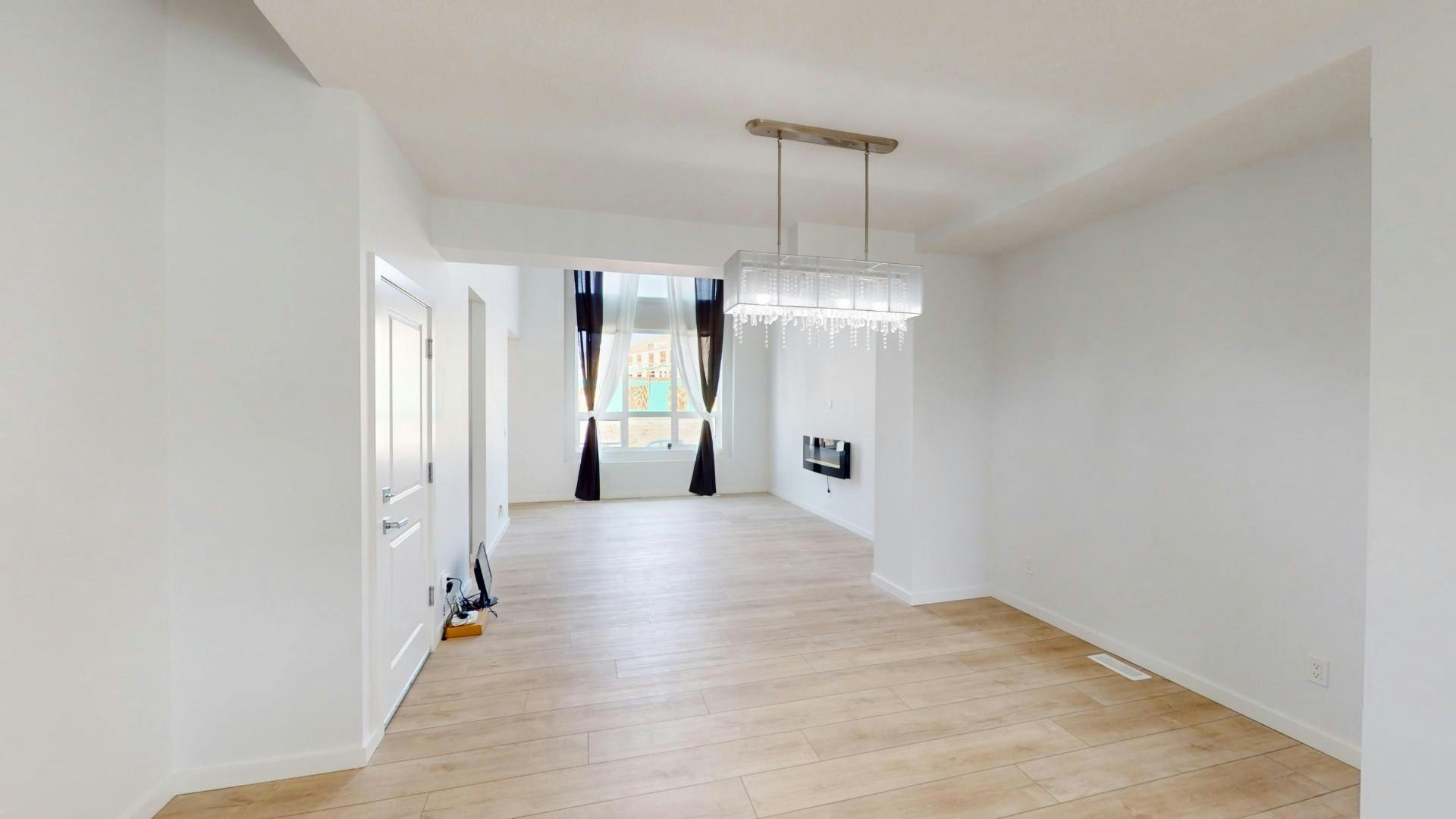 42A Heirloom Manor Se, Calgary, AB, T3S 0H2 - 6