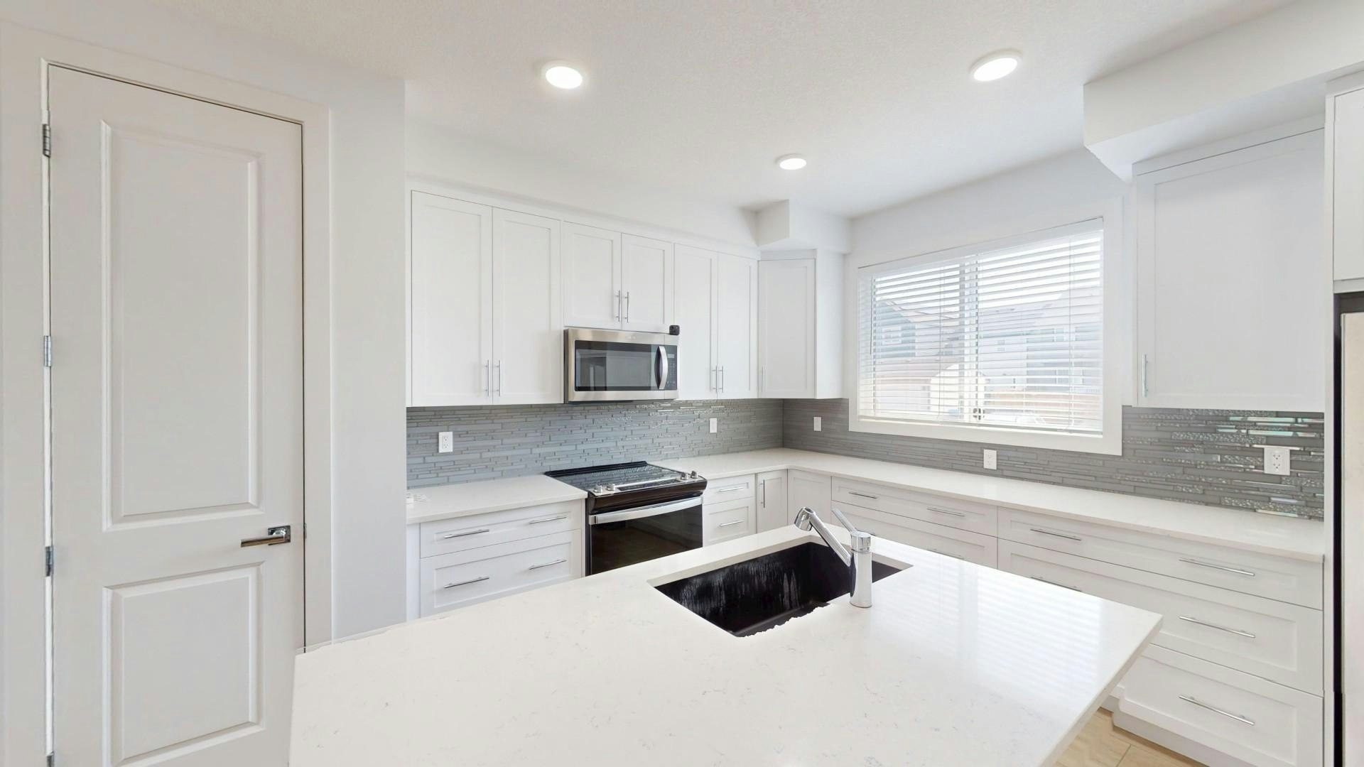 42A Heirloom Manor Se, Calgary, AB, T3S 0H2 - 5